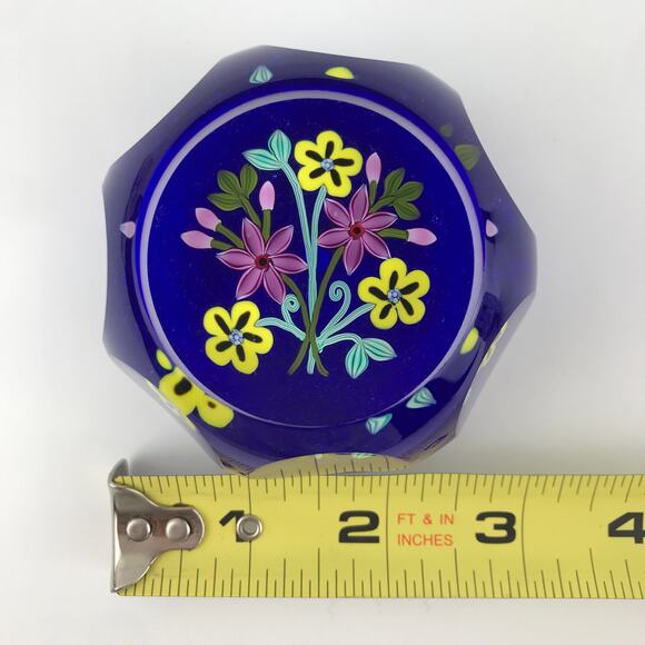 Perthshire 1999E Bouquet on Blue Lampwork Clematis Flower Faceted Paperweight - Picture 7 of 13